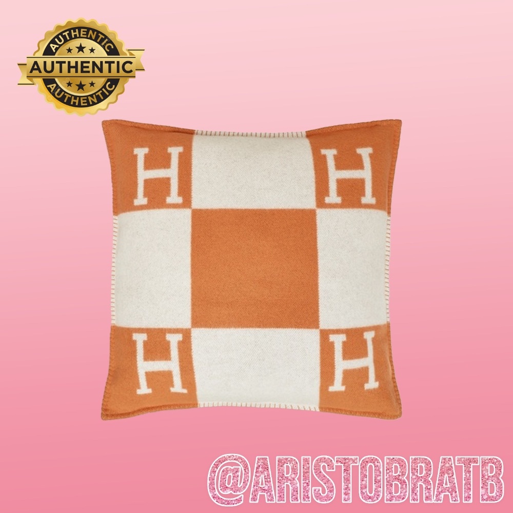 Avalon pillow, large model